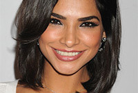 Alejandra-espinoza-makeup-tips-for-latinas-side